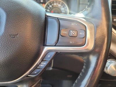 2022 RAM 1500 Laramie Crew Cab 4x4 5'7" Box