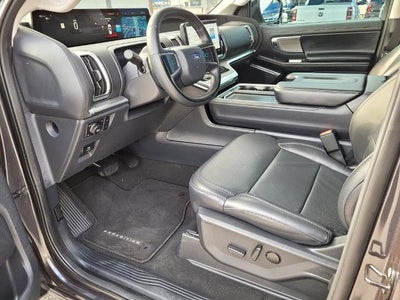 2025 Ford Expedition Platinum