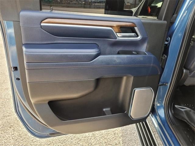 2025 Chevrolet Silverado 3500 HD High Country DRW