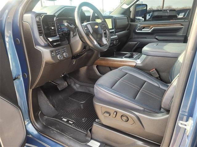 2025 Chevrolet Silverado 3500 HD High Country DRW