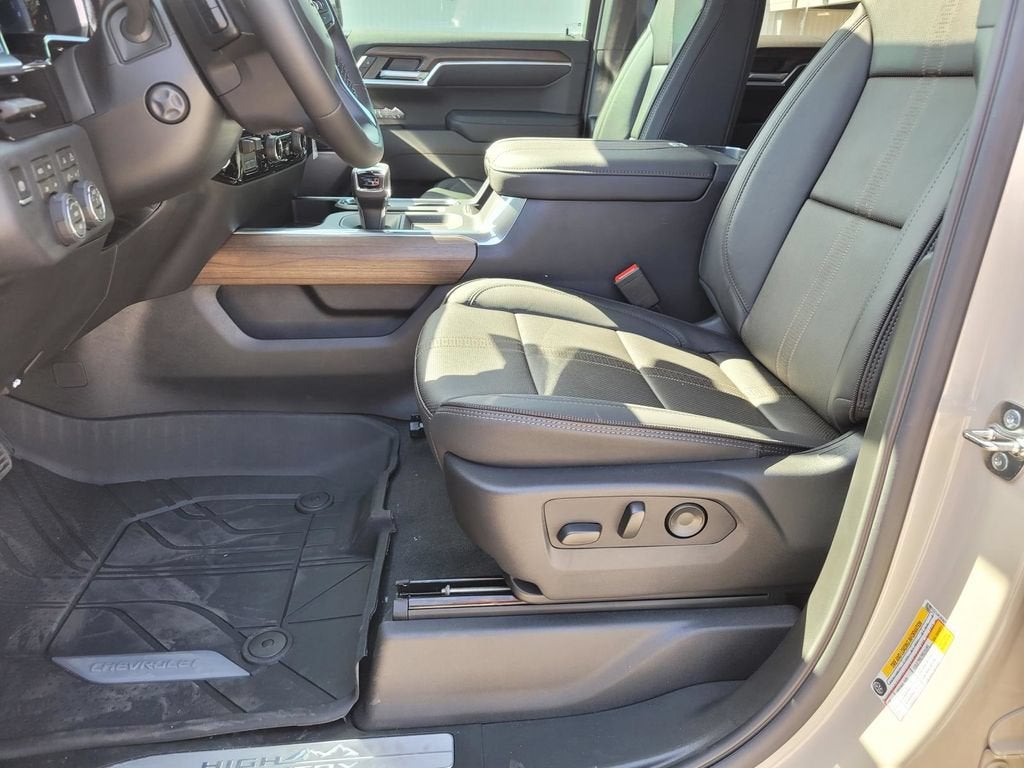 2026 Chevrolet Silverado 1500 High Country - Photo 10