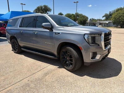 2022 GMC Yukon XL SLE