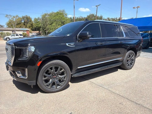 2023 GMC Yukon XL SLT