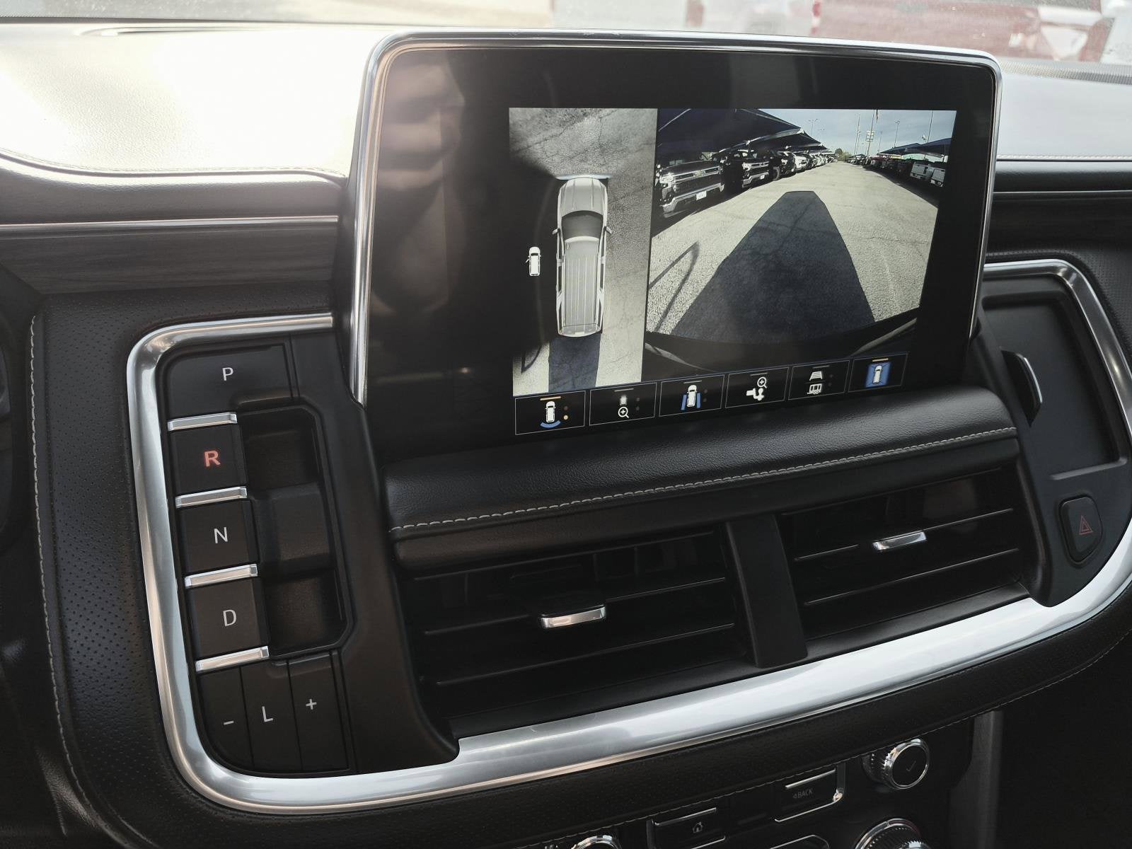 2023 GMC Yukon XL SLT