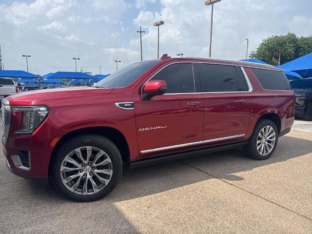 2021 GMC Yukon Denali AWD's photo