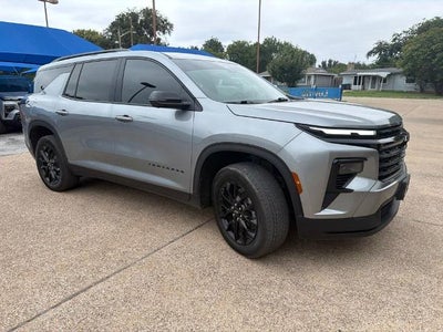 2024 Chevrolet Traverse LT