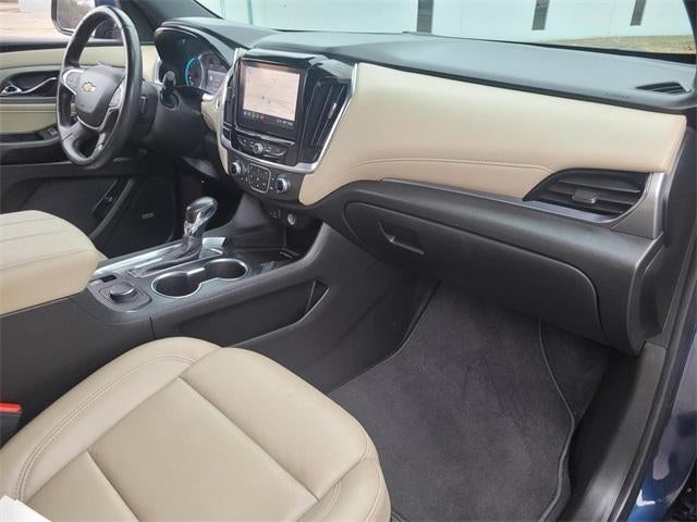 2022 Chevrolet Traverse LT Leather