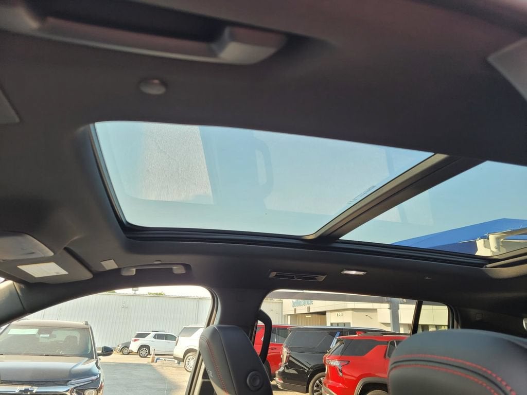 2027 Chevrolet Traverse RS - Photo 14