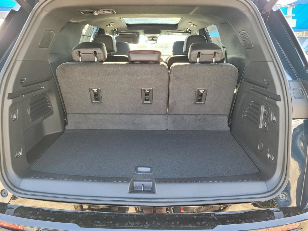 2027 Chevrolet Traverse RS - Photo 6