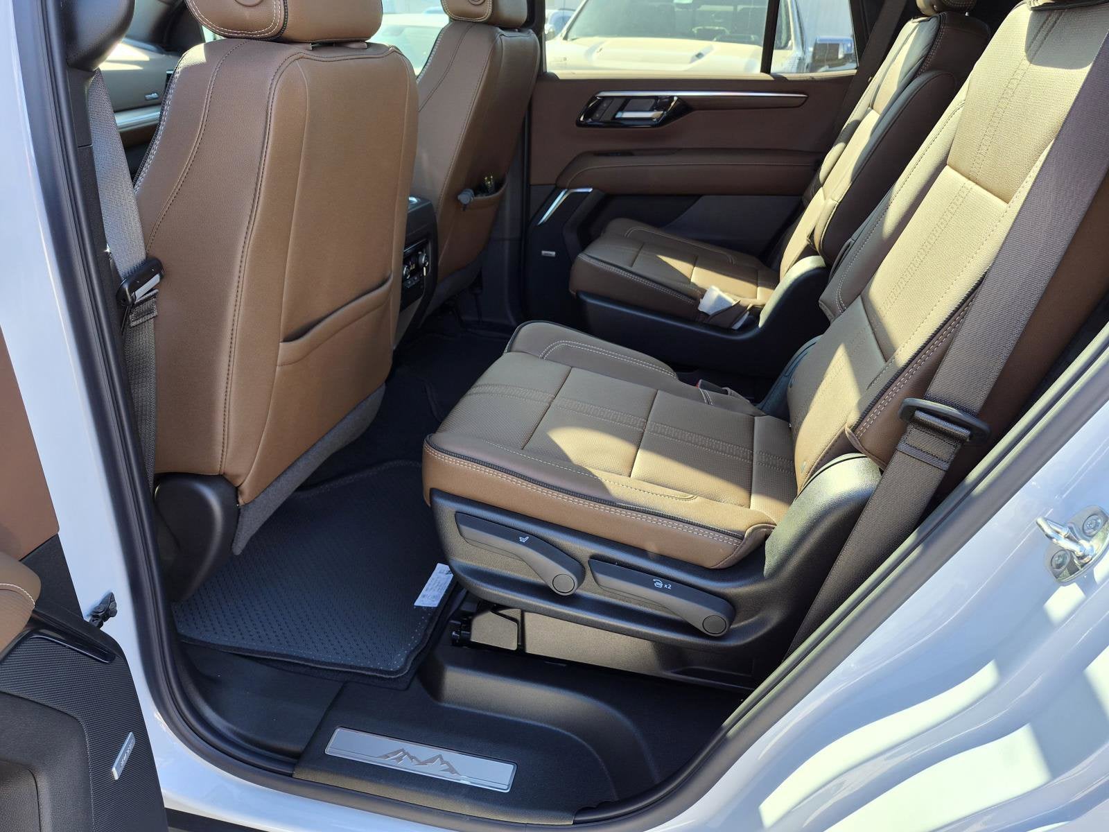 2027 Chevrolet Tahoe High Country - Photo 7