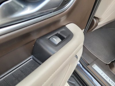 2023 Chevrolet Suburban LT