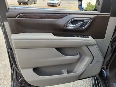 2023 Chevrolet Suburban LT