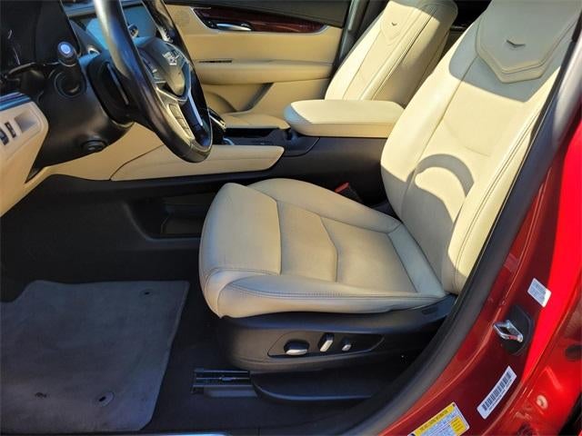 2019 Cadillac XT5 Luxury FWD