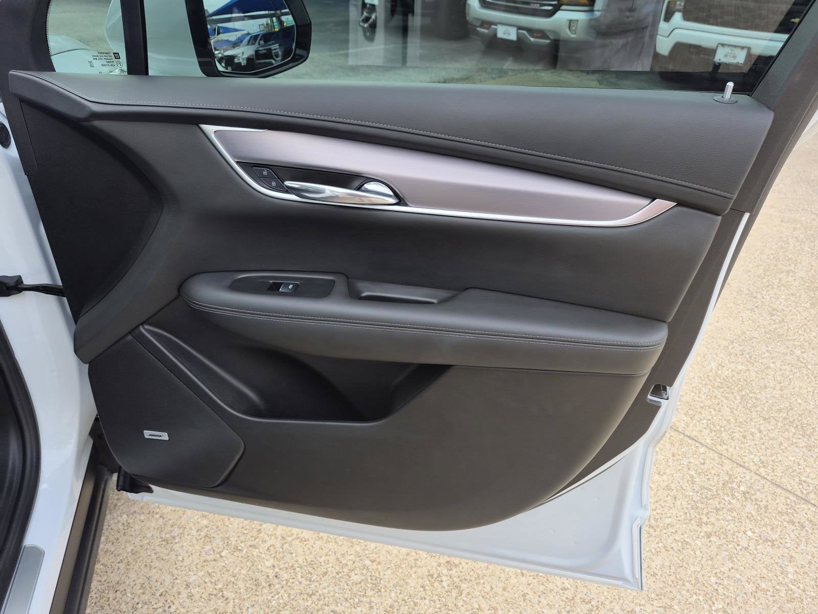 2025 Cadillac XT6 Luxury