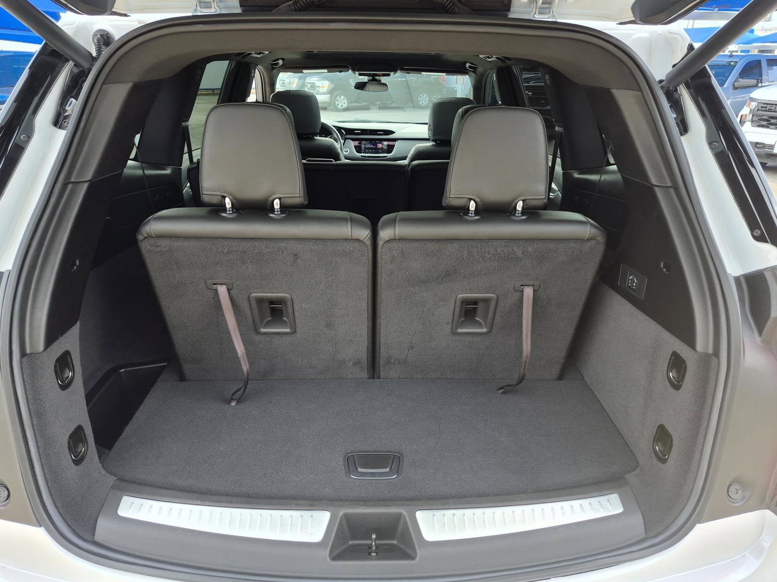 2025 Cadillac XT6 Luxury