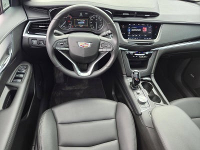 2025 Cadillac XT6 Luxury