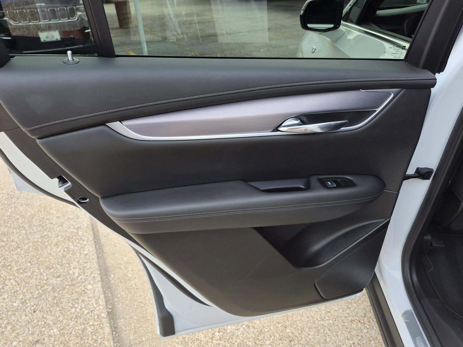 2025 Cadillac XT6 Luxury