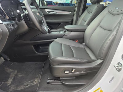 2025 Cadillac XT6 Luxury