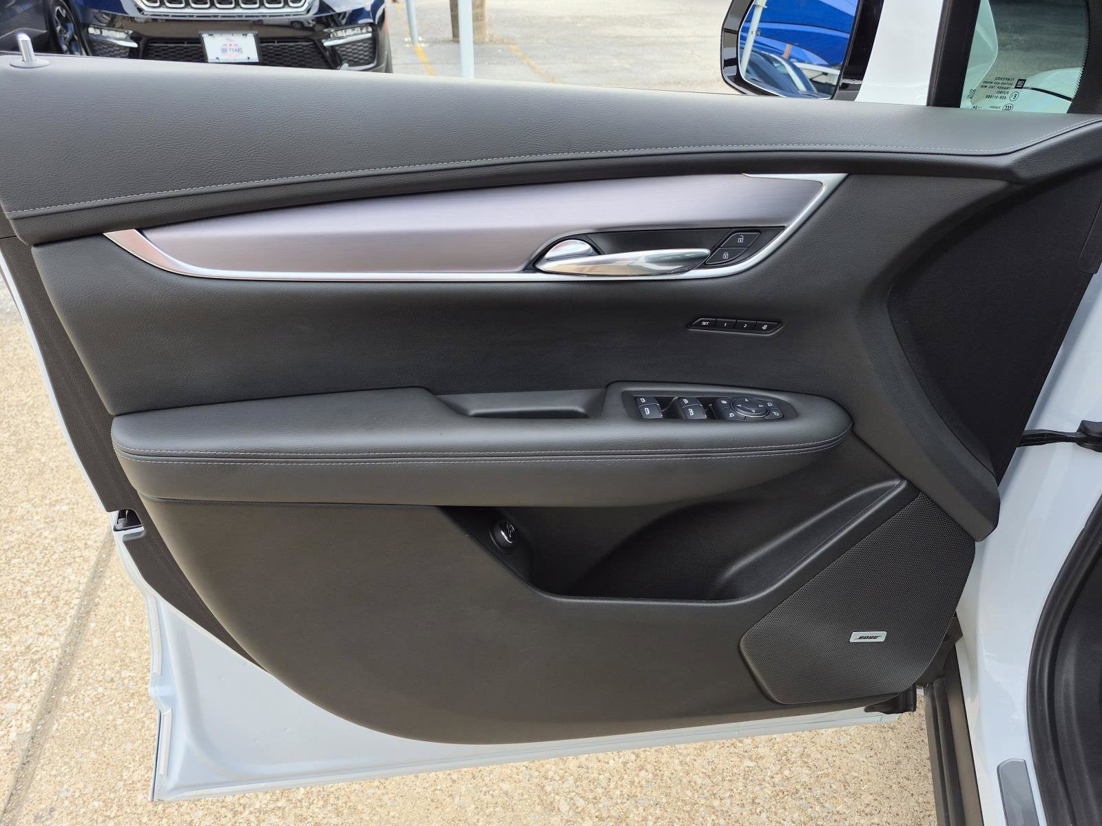 2025 Cadillac XT6 Luxury