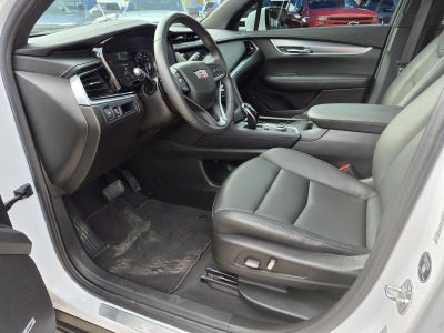2025 Cadillac XT6 Luxury