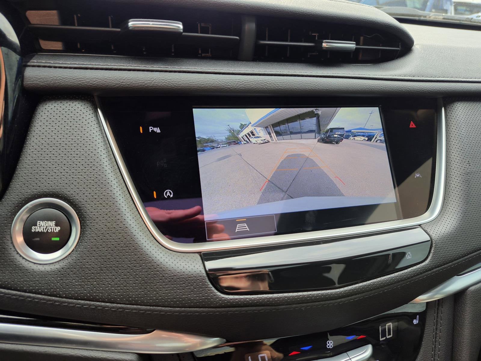 2025 Cadillac XT6 Luxury