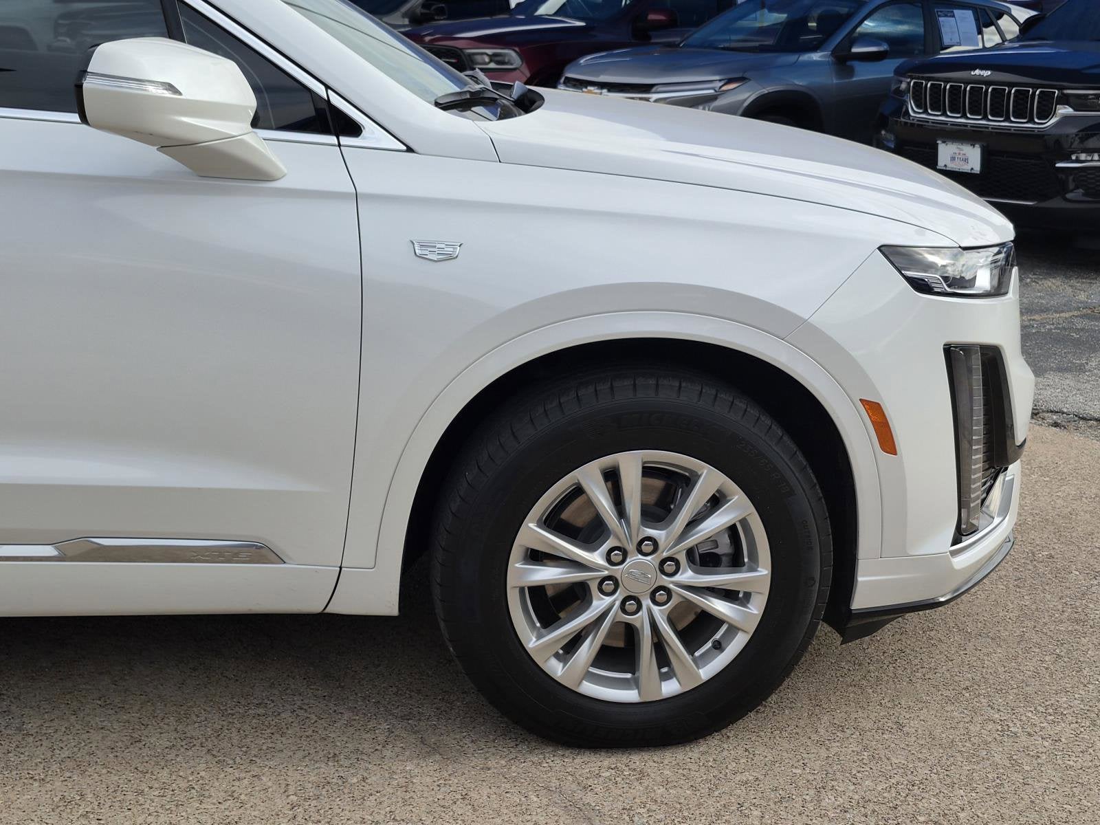 2025 Cadillac XT6 Luxury