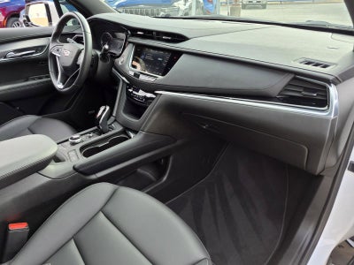 2025 Cadillac XT6 Luxury