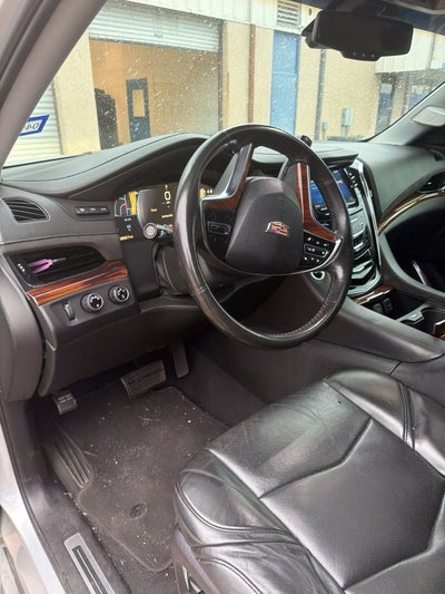 2015 Cadillac Escalade Luxury