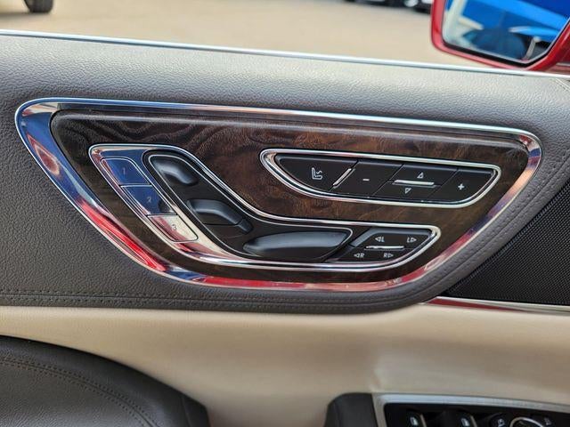 2017 Lincoln Continental Reserve