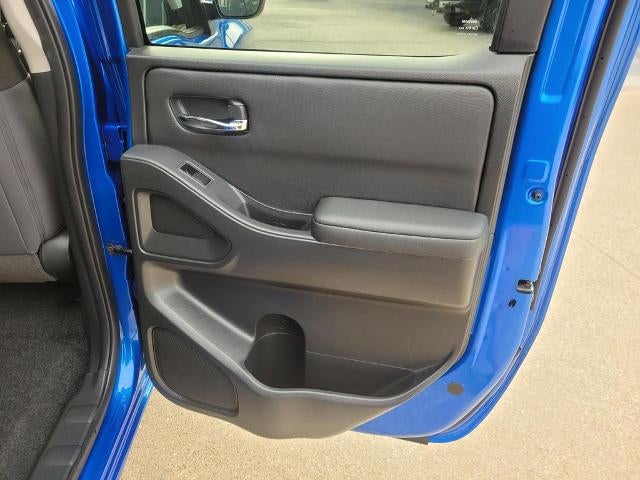 2024 Nissan Frontier Crew Cab SV 4x2