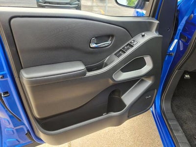 2024 Nissan Frontier Crew Cab SV 4x2