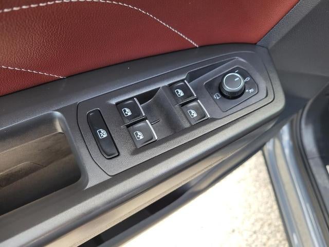 2022 Volkswagen Atlas Cross Sport 3.6L V6 SEL Premium R-Line