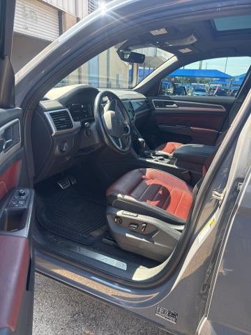 2022 Volkswagen Atlas Cross Sport 3.6L V6 SEL Premium R-Line