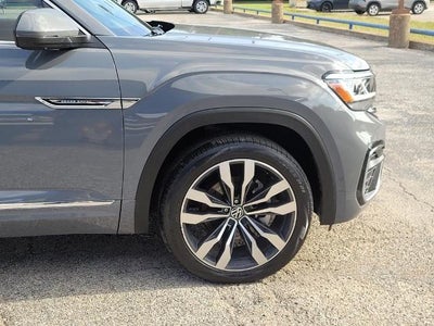 2022 Volkswagen Atlas Cross Sport 3.6L V6 SEL Premium R-Line