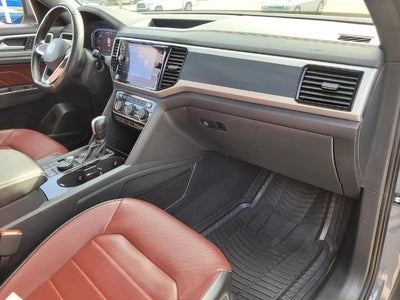 2022 Volkswagen Atlas Cross Sport 3.6L V6 SEL Premium R-Line