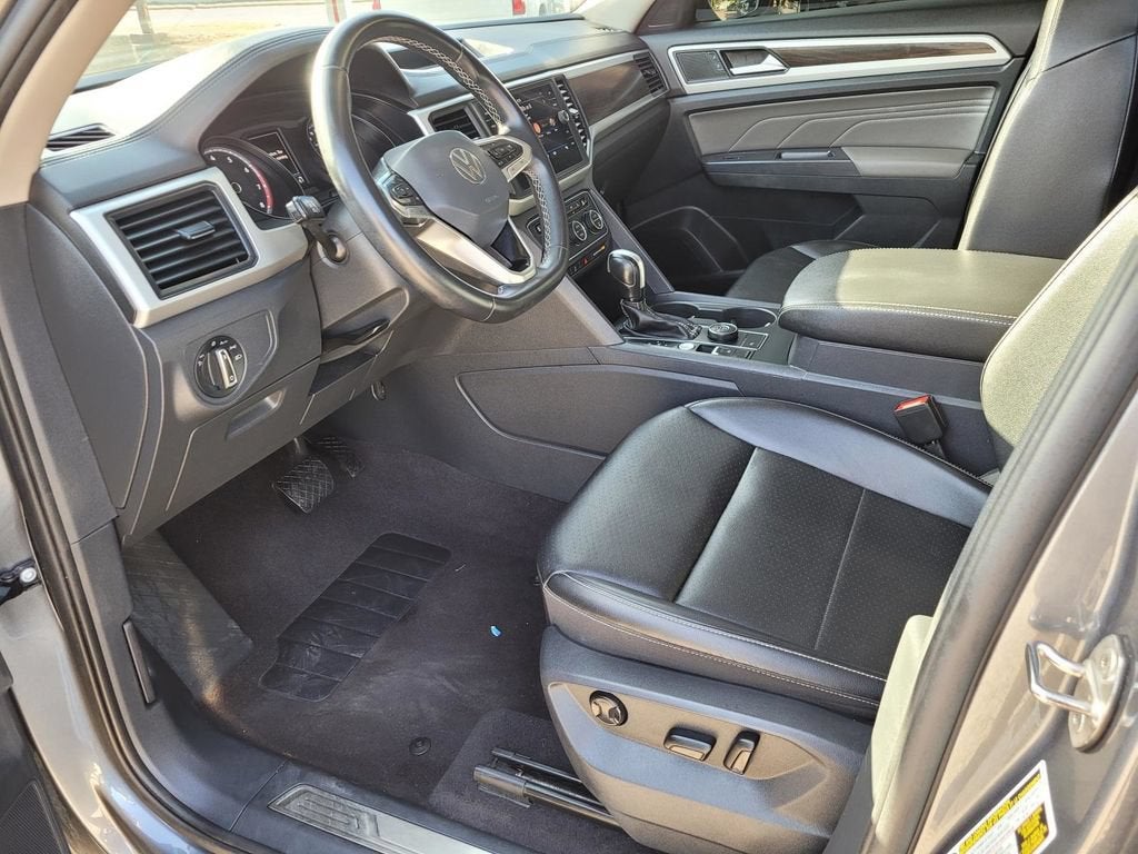 2021 Volkswagen Atlas 3.6L V6 SE w/Technology