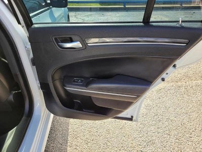 2022 Chrysler 300 Touring L