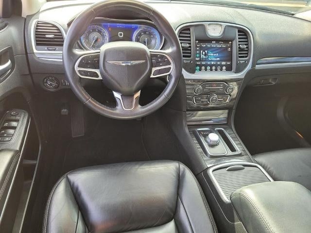 2022 Chrysler 300 Touring L