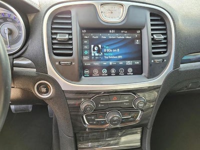 2022 Chrysler 300 Touring L