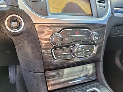 2022 Chrysler 300 Touring L
