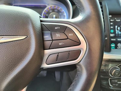 2022 Chrysler 300 Touring L