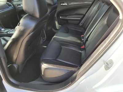 2022 Chrysler 300 Touring L