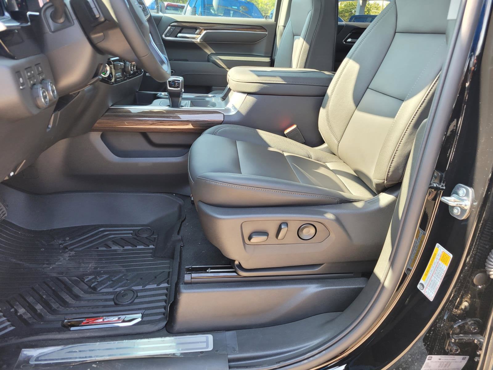 2026 Chevrolet Silverado 1500 LT Trail Boss - Photo 10
