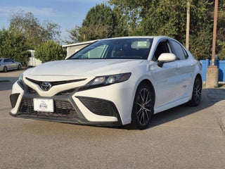 2022 Toyota Camry SE AWD