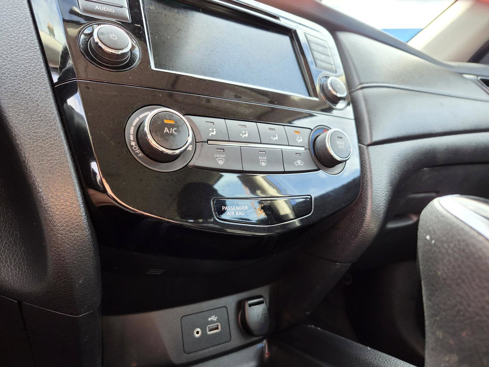 2019 Nissan Rogue S