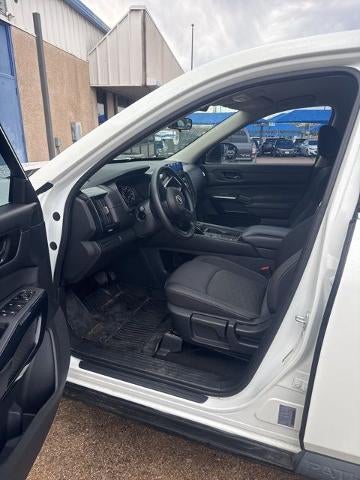 2023 Nissan Pathfinder S FWD