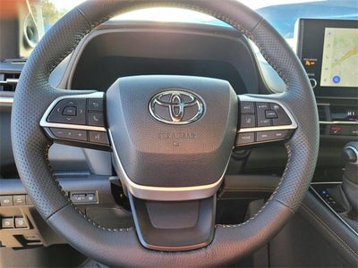 2025 Toyota Sienna Woodland Edition