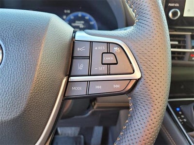 2025 Toyota Sienna Woodland Edition