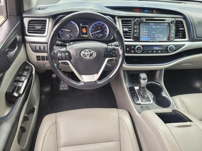 2018 Toyota Highlander SE
