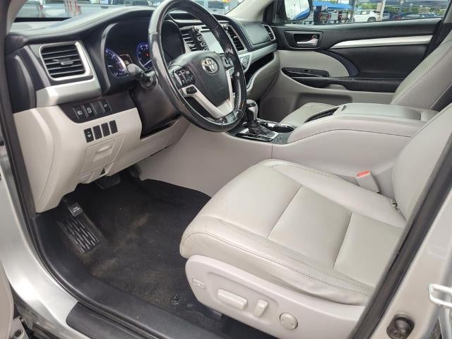 2018 Toyota Highlander SE